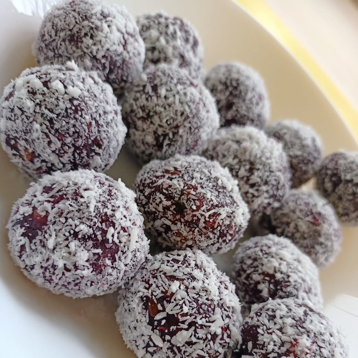 π Raw Almond Beetroot Laddoo β Pure Energy in Every Bite π