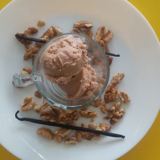 Cinnamon Walnut Ice Cream / Gelato