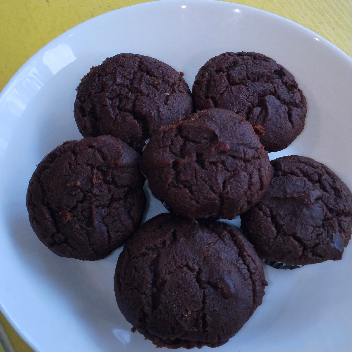 🌟 Whole Wheat Chocolate Muffins – Guilt-Free Chocolate Bliss 🌟