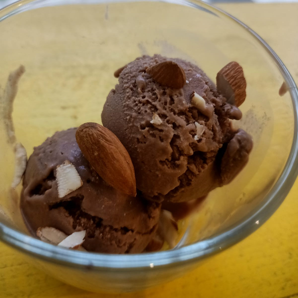 Roasted Almond Chocolate Ice Cream / Gelato